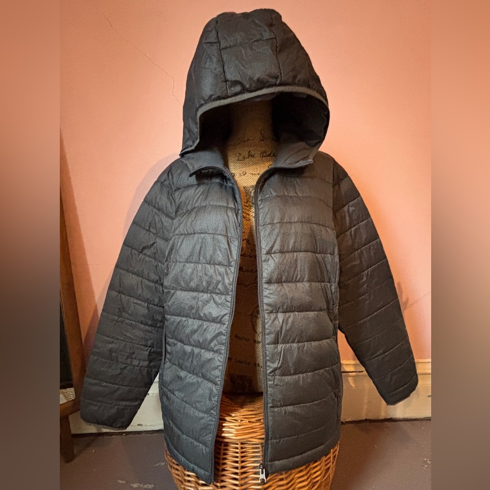 Amazon Essentials Men's Charcoal Puffer Jacket